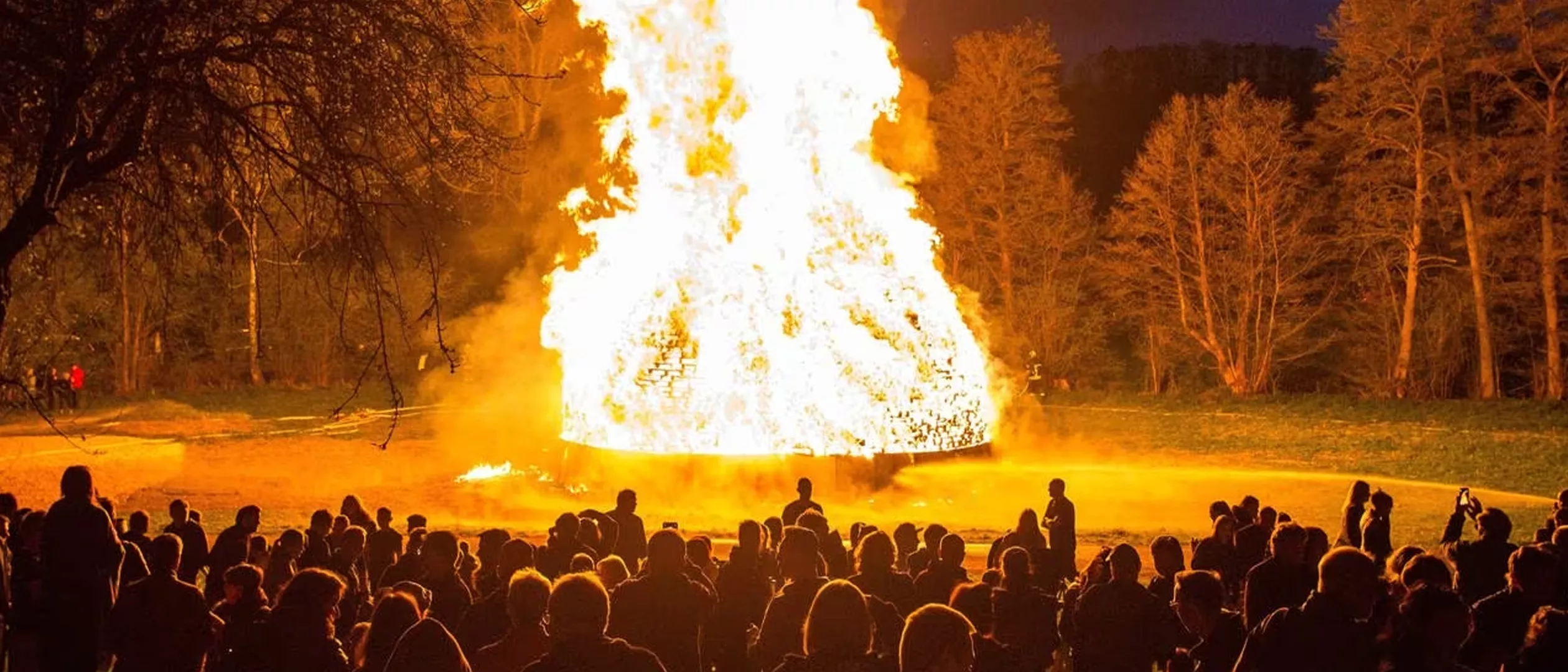 Internes Osterfeuer